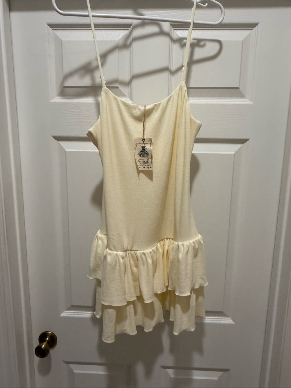 🌼 NWT Easel Los Angeles Cream Tiered Mini Dress